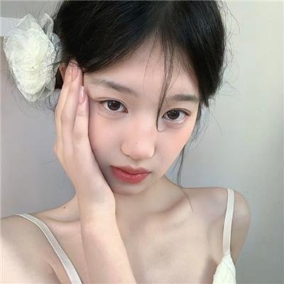 深居其中