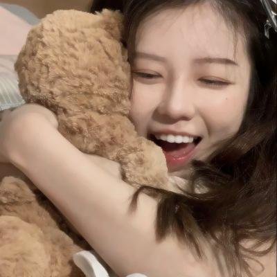 诺娜和埃斯特